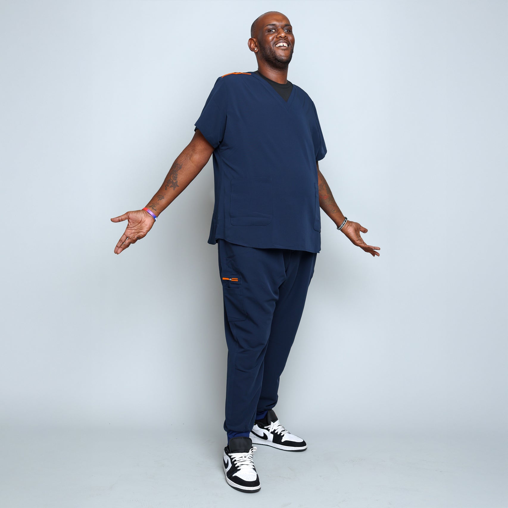 Tyronne Top (V-Neck)