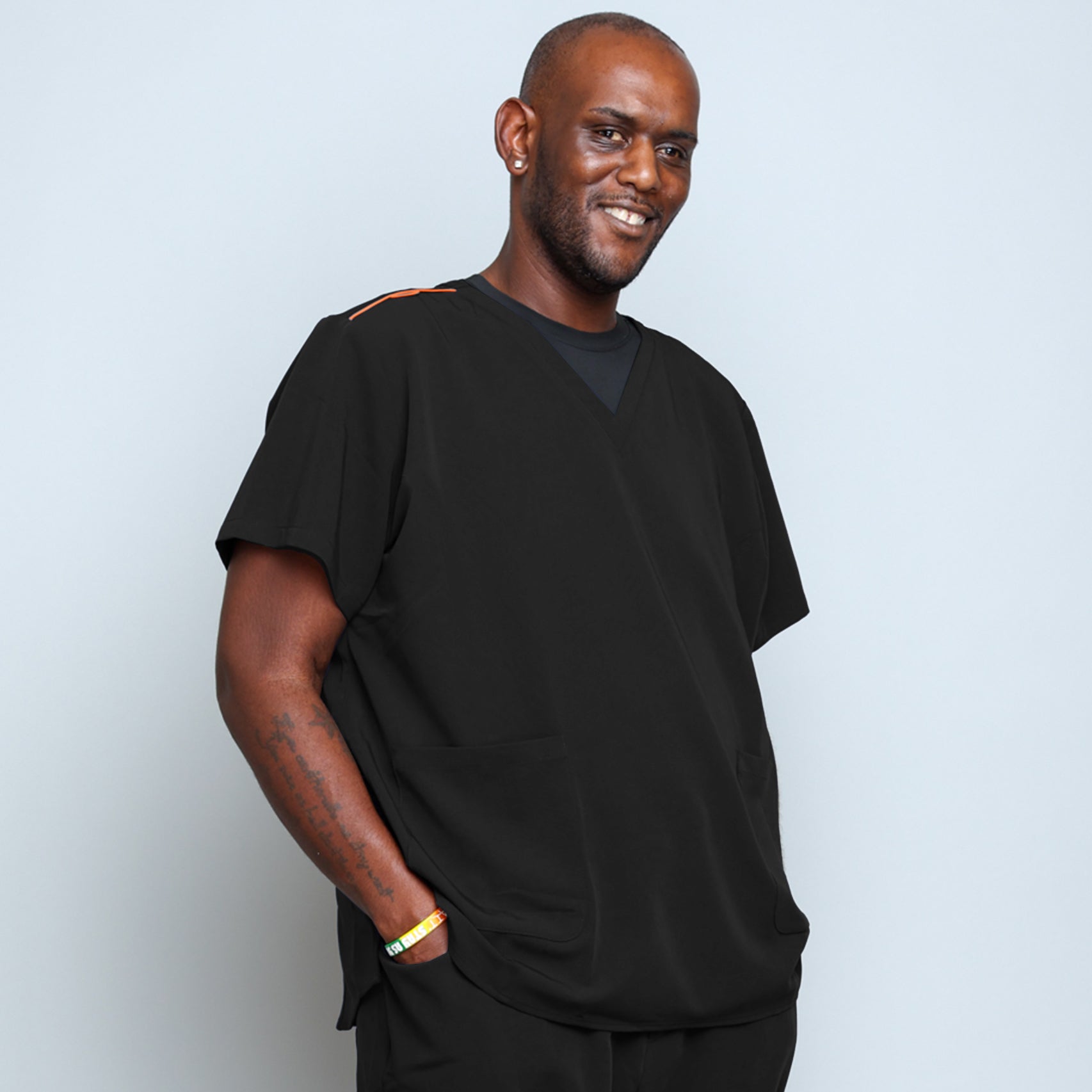 Tyronne Top (V-Neck)