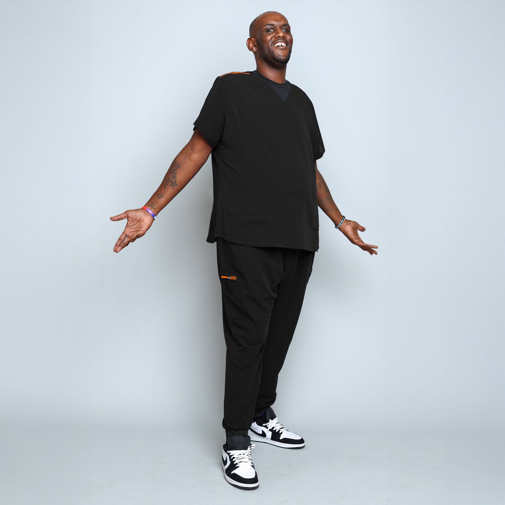 Tyronne Top (V-Neck)